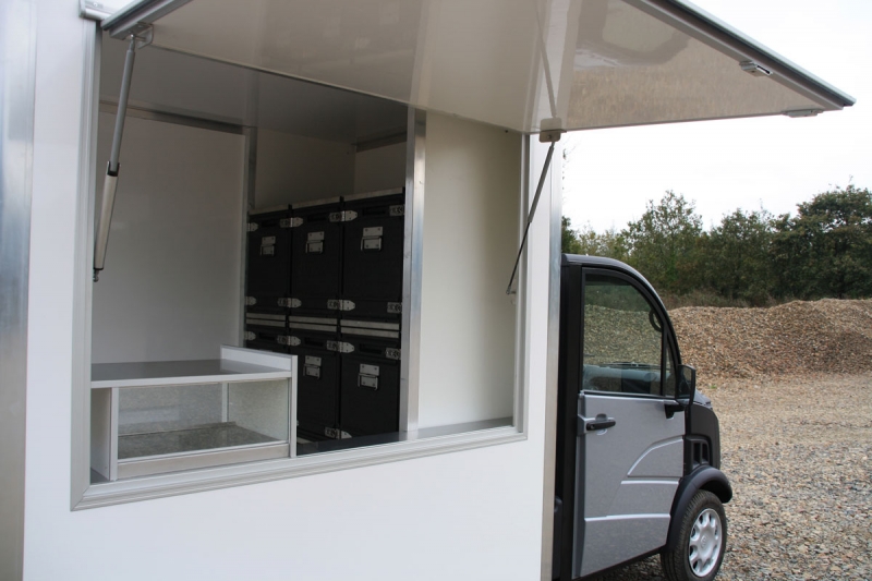 Mini-camion de livraison 